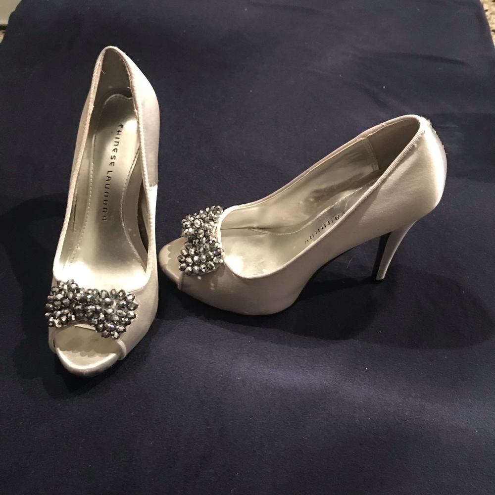 Silver sparkle heels